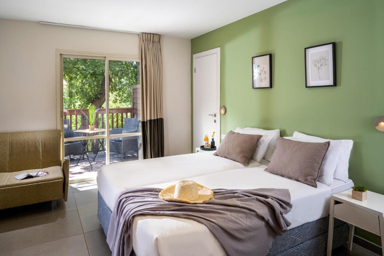 Keshet Yehonatan Country Lodging Bagian luar foto