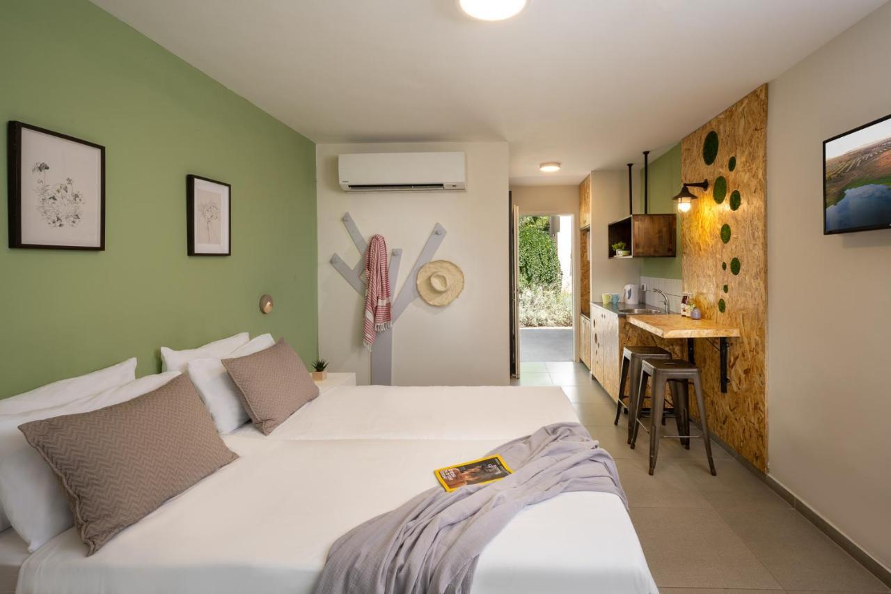 Keshet Yehonatan Country Lodging Bagian luar foto